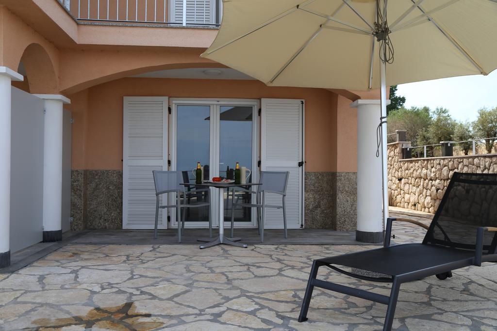 Mk | Apartments Nin Vrsi Exterior photo